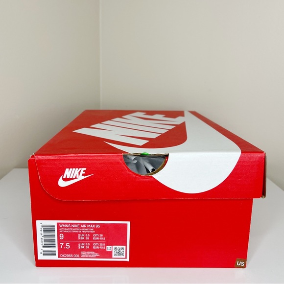 NWB Nike Air Max 95 Viotech Anthracite - Picture 2 of 10